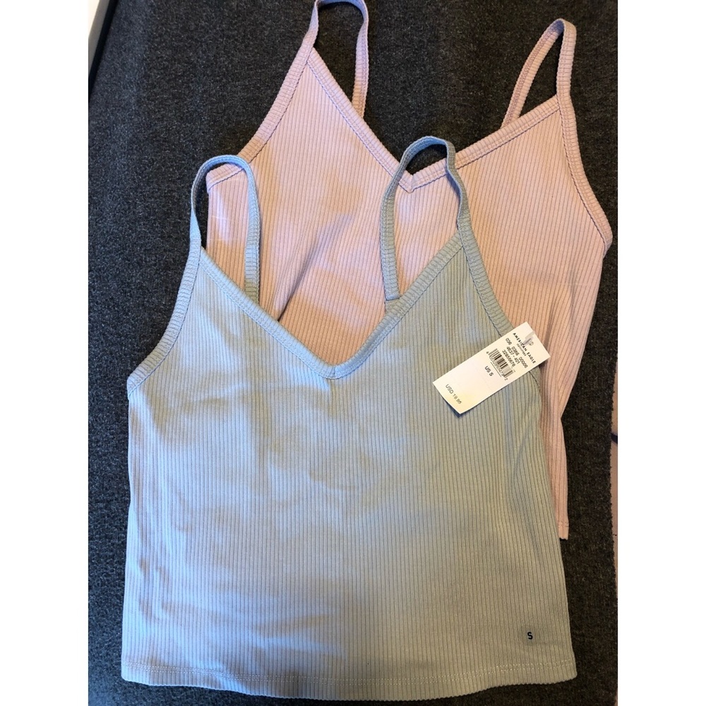 On hold- not for sale 2 AE ribbed crop tops